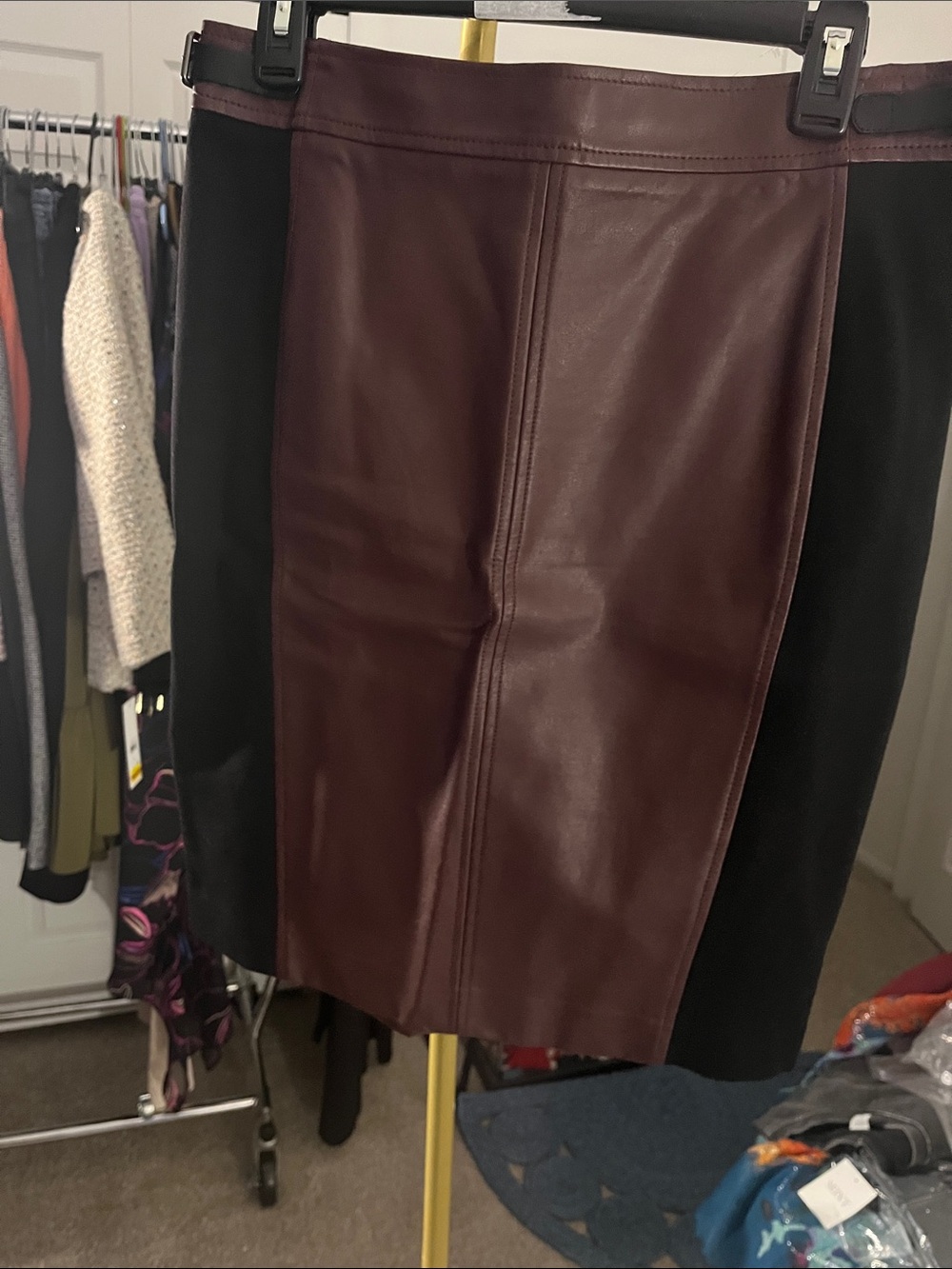 ANN TAYLOR SKIRT - 8